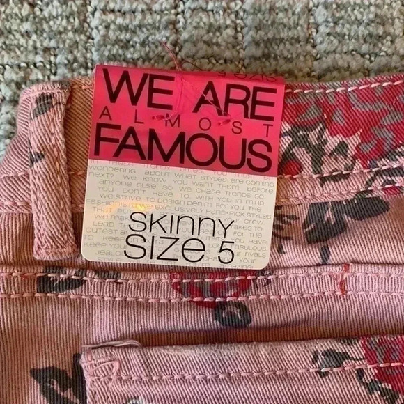 Almost Famous Floral Jeans - Picture 4 of 5